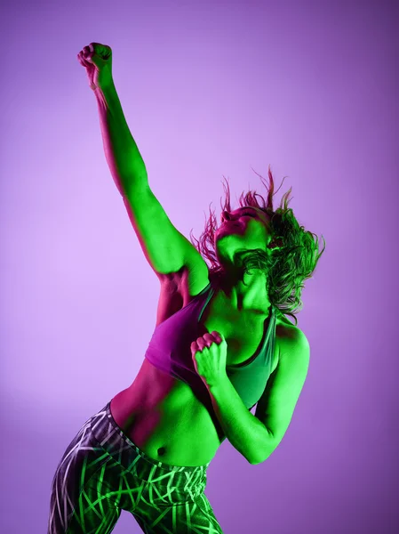 女性ズンバ ダンサーの踊りのフィットネス演習 — ストック写真