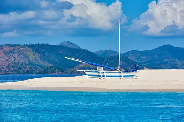 Coron biały piasek plaży Palawan, Filipiny — Zdjęcie stockowe