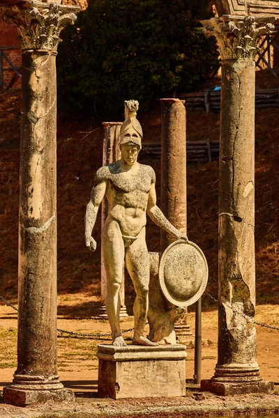 Villa Adriana statua Tivoli Lazio Włochy zabytek — Zdjęcie stockowe