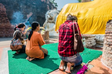 yatan Buda heykeli Wat Yai Chai Mongkhon Ayutthaya bangkok 