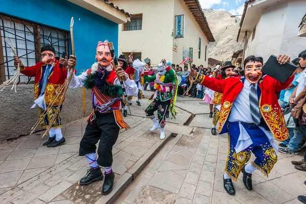 Virgen del Carmen parade peruanska Anderna Pisac Peru — Stockfoto