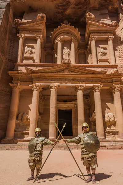 Al Khazneh or The Treasury in Nabatean city of  Petra Jordan — Stock Photo, Image