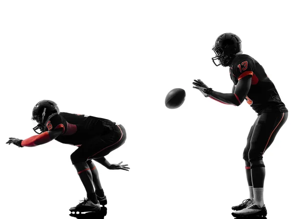 Due giocatori di football americano su scrimmage — Foto Stock