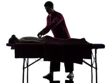 sırt masajı tedavisi siluet