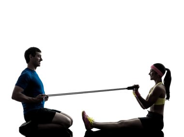 kadın fitness direnci lastik adam Koç ile egzersiz 