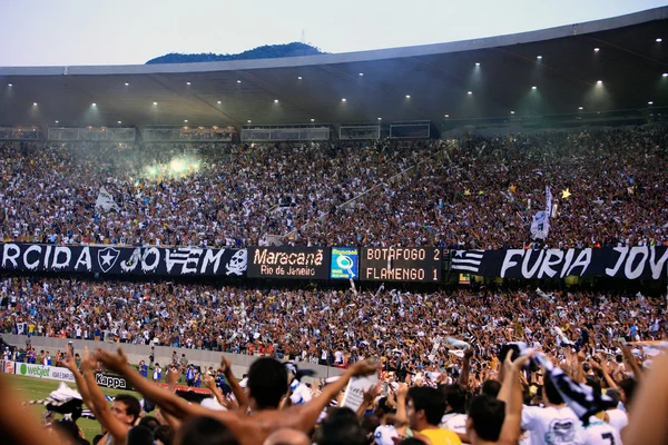 Botafogo torcedores do estádio Maracana Rio de Janeiro Brasil — Fotografia de Stock