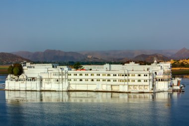 Göl Sarayı otel udaipur