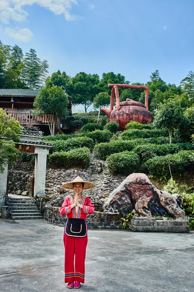 Woman  tea house Guilin Yangshuo Guangxi  China — Stock Photo, Image