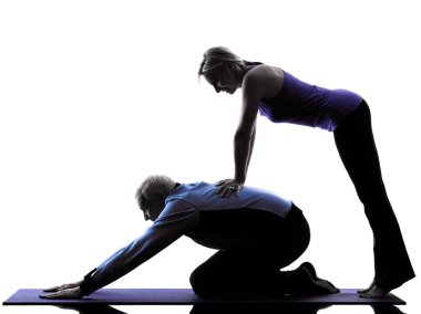 Çift üst düzey fitness egzersizleri siluet