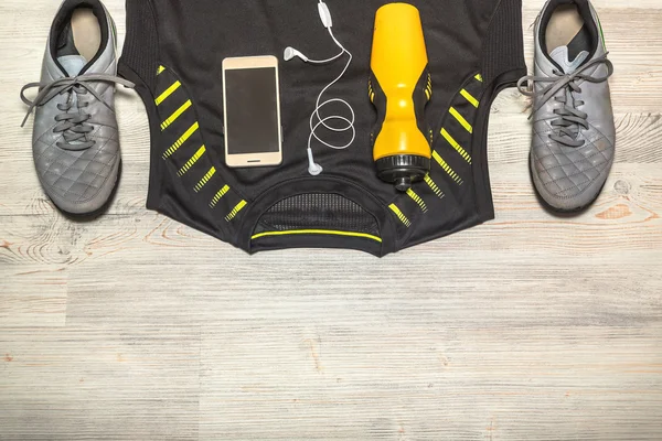 Fitness koncept med mobiltelefon, øretelefoner og Sport sko ove - Stock-foto