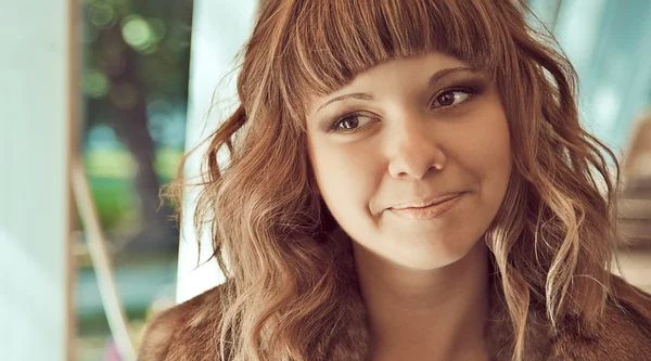 Glamour Retrato de mujer joven —  Fotos de Stock