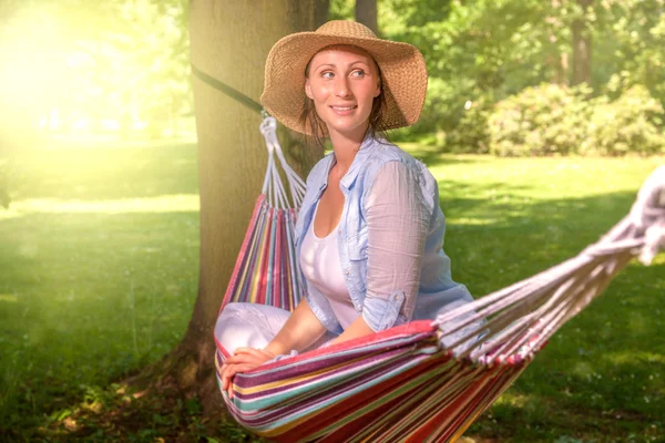 Sunset parc woman — Stock Photo, Image