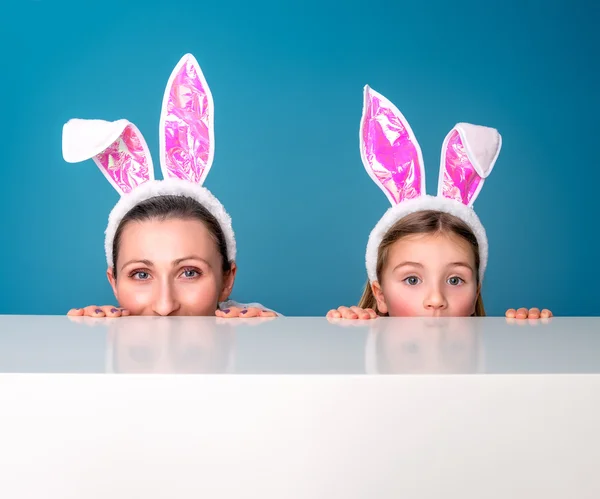 Portrait mum and daughter bunny — Stock Photo, Image