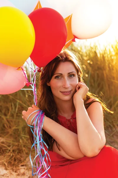 Zonnige dag vrouw — Stockfoto