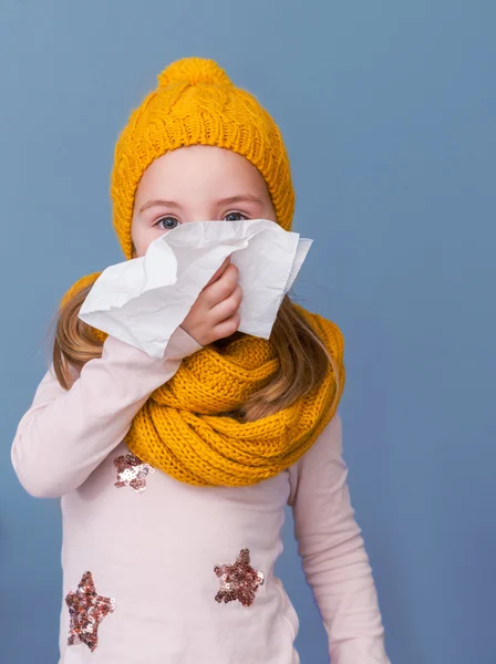 Sneezing season in autumn — Stock Photo, Image