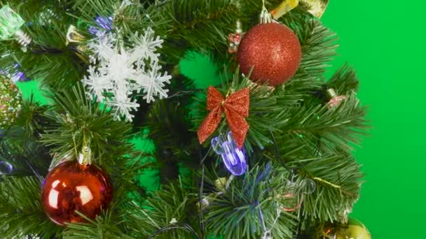 Uma Árvore Natal Decorada Com Bulbos Brinquedos Está Girando Fundo — Vídeo de Stock
