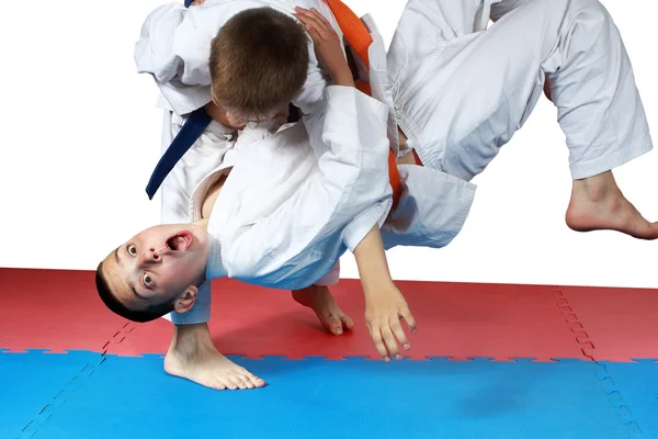 Nage-waza technique in performing sportsman with a blue belt — Stock Photo, Image