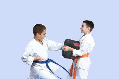 Darbedir simülatör mavi kemer ile beat atlet