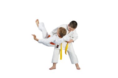 Çocuklar eğitim judo atar