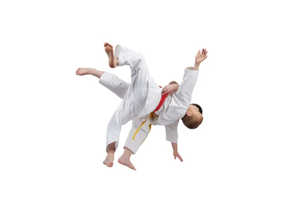 Jungen trainieren Hochwürfe im Judo — Stockfoto