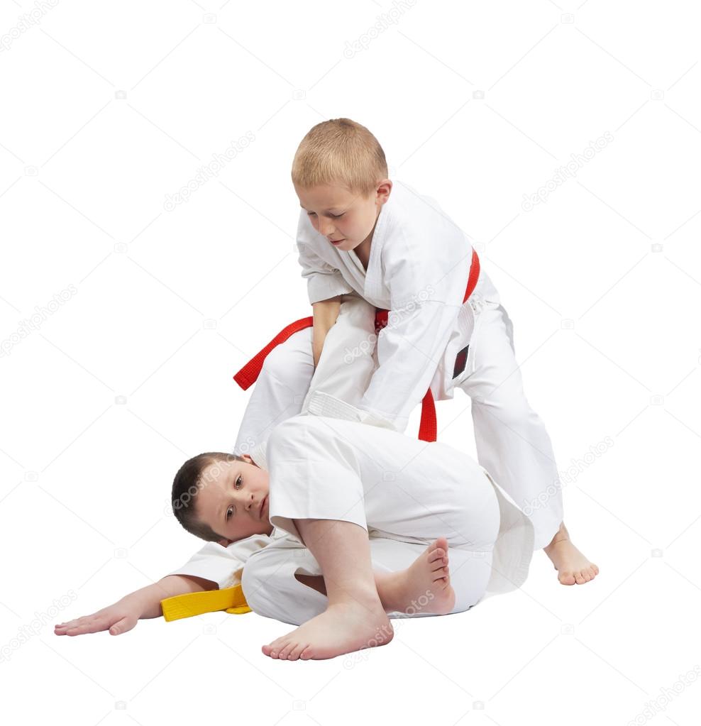 Throw of judo are training the little athletes