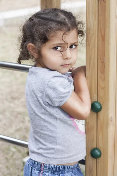 Porträt eines kleinen Mädchens. — Stockfoto