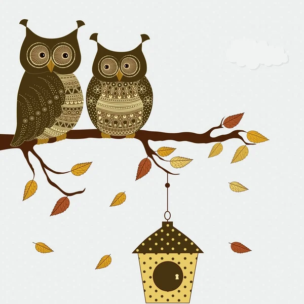 Cute gestileerde uilen op tak met birdhouse — Stockvector