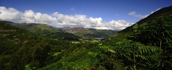 Las colinas de Ullswater de Place Fell — Foto de Stock