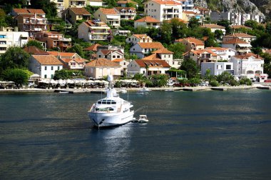 Yat ve Kotor evleri