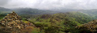 Cairn Holme düştü