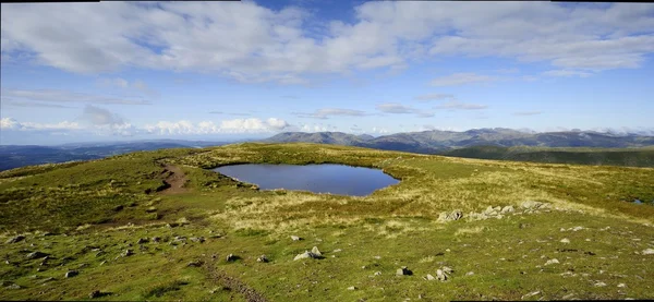 Hillside Tarn — Stock Photo, Image