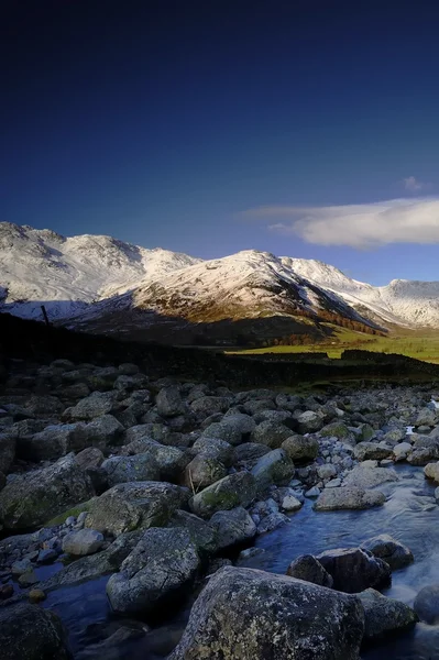 皱纹和 Bowfell — 图库照片