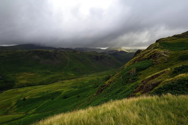 Low Clouds over the Scarfell Peaks — Stock Photo, Image