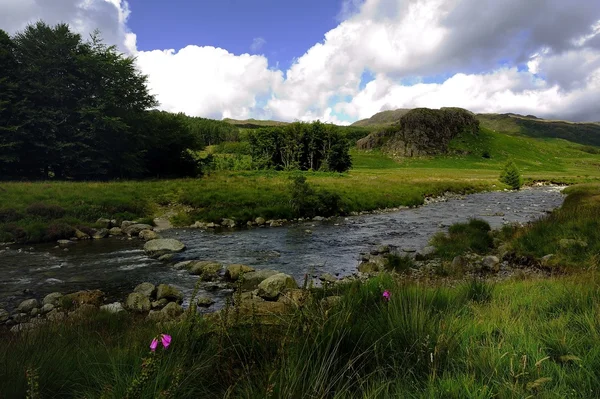 Luz solar em Duddon Valley — Fotografia de Stock