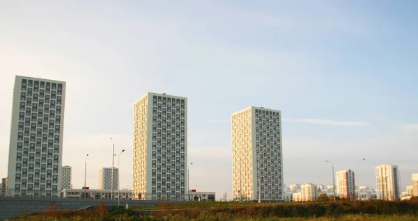 러시아의 현대적 주거용 건물들 부동산 부동산 아파트 주거용 배너의 — 스톡 사진