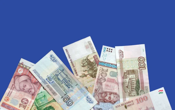 Fotografie Somonských Bankovek Tádžikistánu Ruských Rublových Bankovek Modrém Pozadí — Stock fotografie