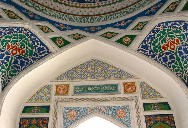 Kokand Uzbekistan Listopada Zdobione Wnętrze Pałacu Chana Khudayar Najpopularniejszych Zabytków — Zdjęcie stockowe