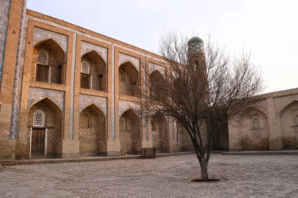 Khiva Uzbekistan Grudnia 2019 Zabytkowa Architektura Miasta Itchan Kala Otoczonego — Zdjęcie stockowe