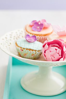 çiçek ile cupcakes