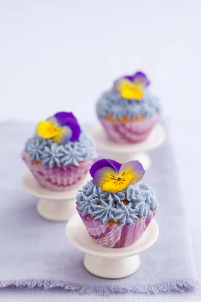 Three mini cupcakes — Stock Photo, Image