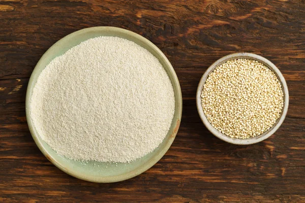 Quinoa και quinoa αλεύρι — Φωτογραφία Αρχείου