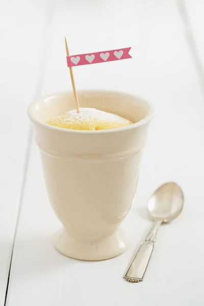 Vanilla mug cake — Stock Photo, Image