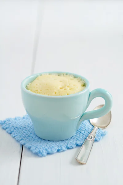 Vanilla mug cake — Stock Photo, Image