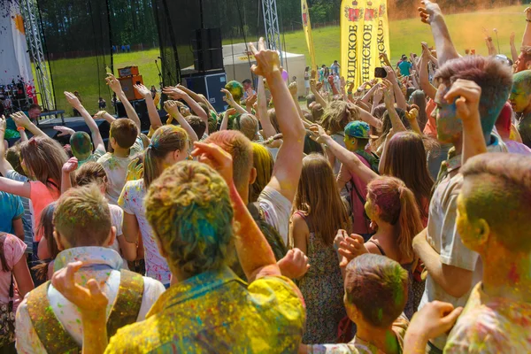 Az éves fesztivál a színek Colorfest — Stock Fotó