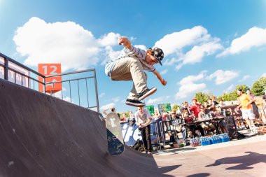 Sporcular kaykay Challenge rekabet