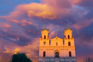 Katedral şehrin ana Meydanı