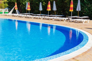 spa resort yüzme havuzunda.