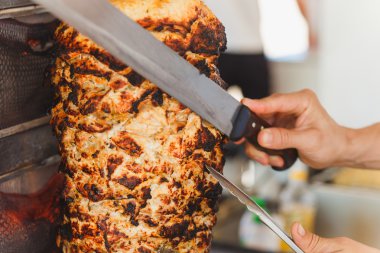 Shawarma et kesilmiş