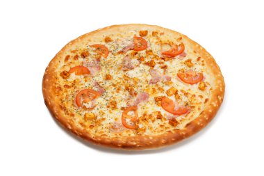 Pastırmalı, domatesli, soslu ve peynirli nefis klasik İtalyan pizzası.