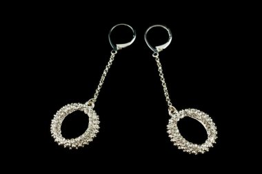 kristalleri ile gümüş küpe